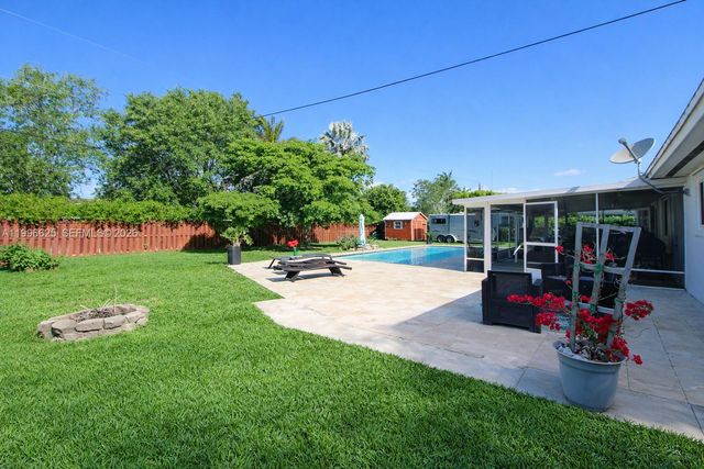 27420 SW 165th Ave, Homestead, FL 33031