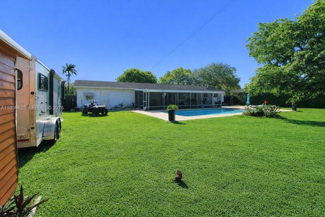 27420 SW 165th Ave, Homestead, FL 33031