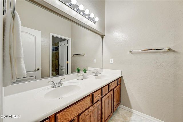 3005 W LANGUID Lane, Phoenix, AZ 85086