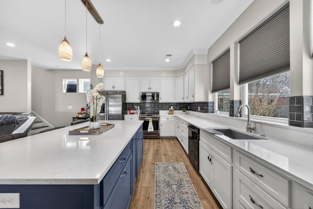 1723 W Avalon Circle, Charleston, SC 29407