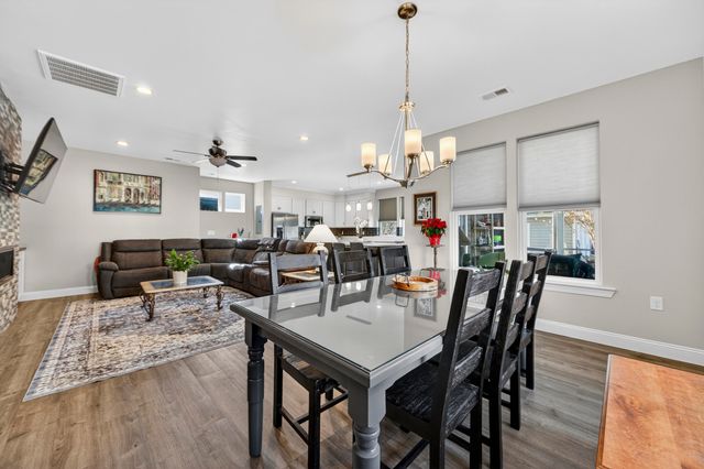 1723 W Avalon Circle, Charleston, SC 29407