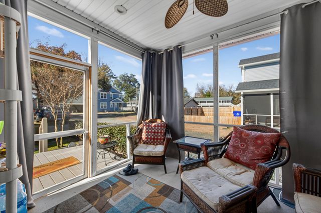 1723 W Avalon Circle, Charleston, SC 29407