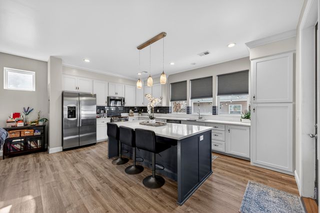 1723 W Avalon Circle, Charleston, SC 29407