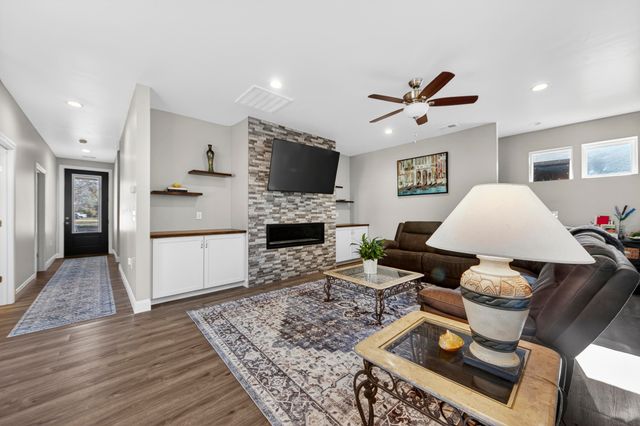 1723 W Avalon Circle, Charleston, SC 29407