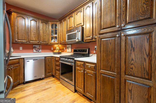 1572 Booze Mountain Road SE, Silver Creek, GA 30173