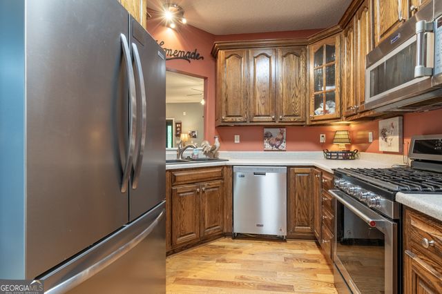 1572 Booze Mountain Road SE, Silver Creek, GA 30173