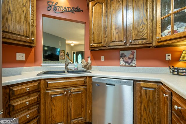 1572 Booze Mountain Road SE, Silver Creek, GA 30173