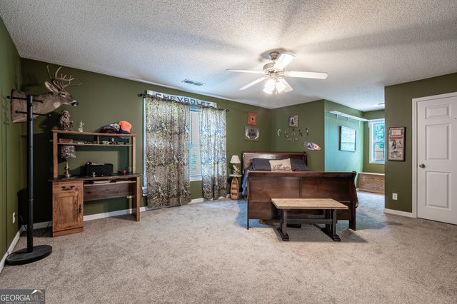 1572 Booze Mountain Road SE, Silver Creek, GA 30173