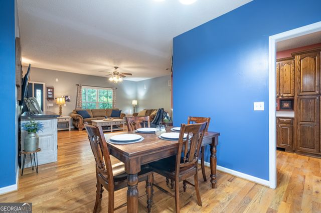 1572 Booze Mountain Road SE, Silver Creek, GA 30173