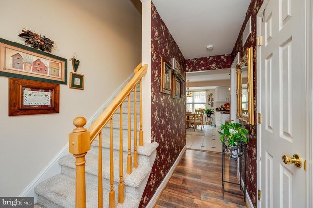 431 E AUGUSTA DR, Sinking Spring, PA 19608