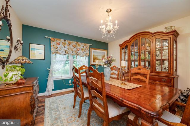 431 E AUGUSTA DR, Sinking Spring, PA 19608