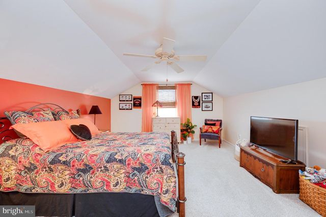 431 E AUGUSTA DR, Sinking Spring, PA 19608