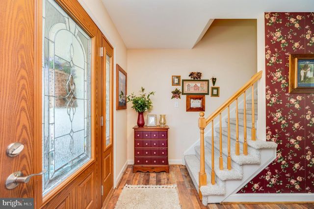 431 E AUGUSTA DR, Sinking Spring, PA 19608