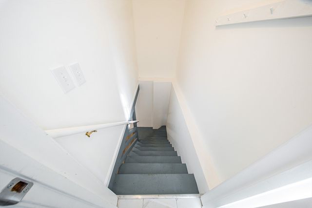 40 Duncan St, Fall River, MA 02721