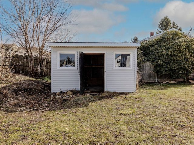40 Duncan St, Fall River, MA 02721
