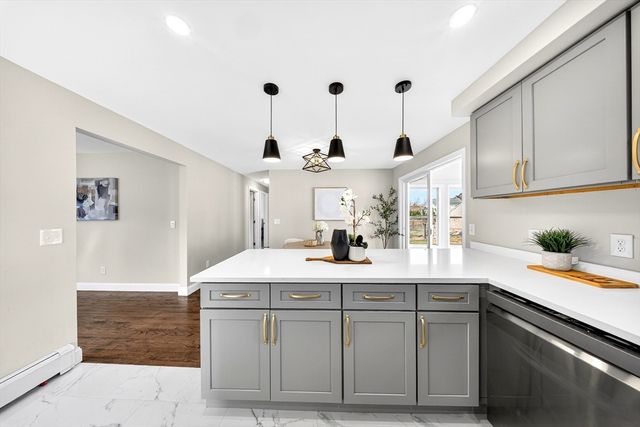 40 Duncan St, Fall River, MA 02721