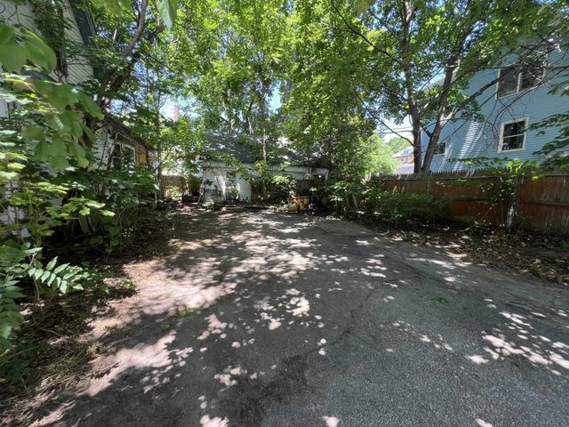502 Manchester Street, Manchester, NH 03103