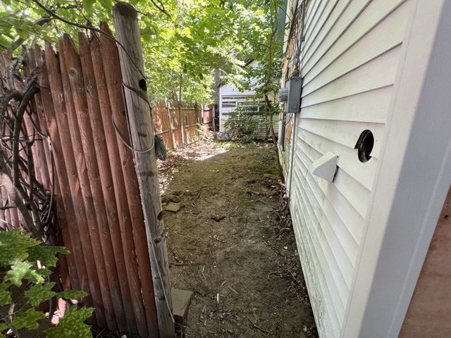 502 Manchester Street, Manchester, NH 03103