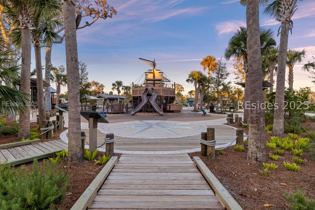 3 Flamingo St, Hilton Head Island, SC 29928