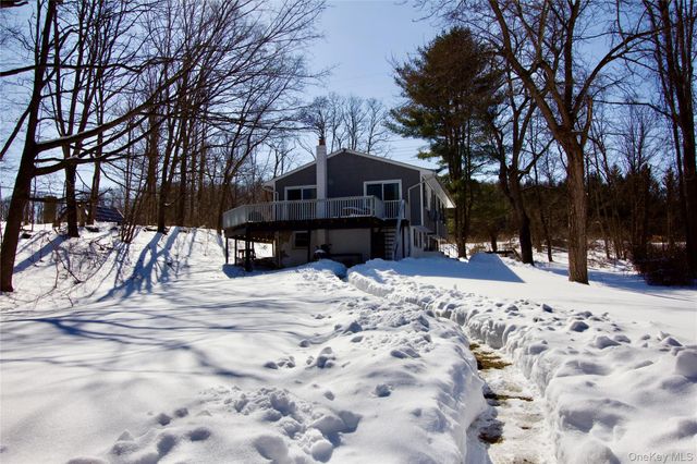 182 Downing Road, Pleasant Valley, NY 12569