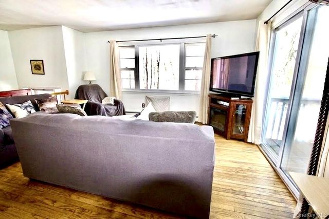 182 Downing Road, Pleasant Valley, NY 12569