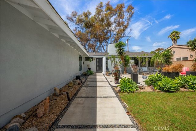 12391 Martha Ann, Los Alamitos, CA 90720