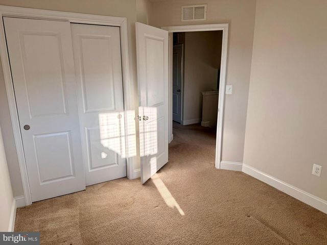 4502 POTOMAC HIGHLANDS CIR, Triangle, VA 22172