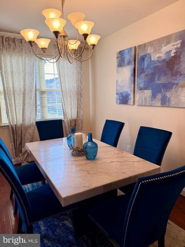 4502 POTOMAC HIGHLANDS CIR, Triangle, VA 22172