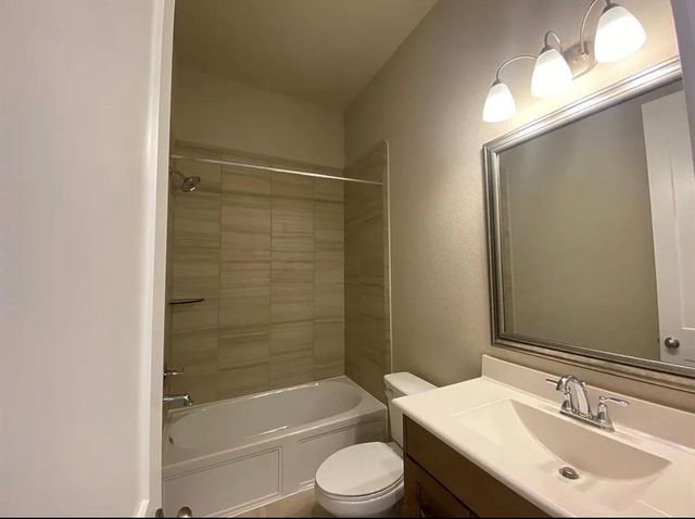 2122 Ironwood Pass Dr, Missouri City, TX 77459