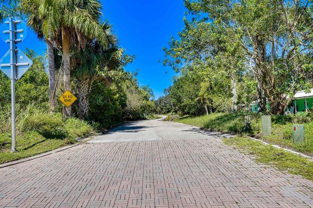 4120 Mariner Oaks Way, Fort Pierce, FL 34946