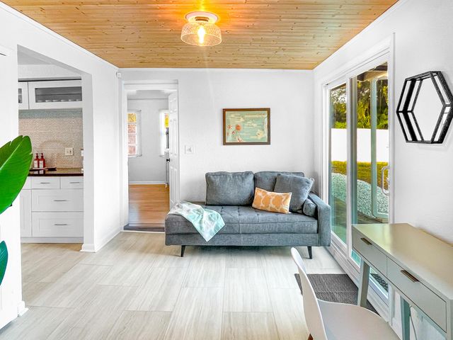 1114 N M Street, Lake Worth Beach, FL 33460