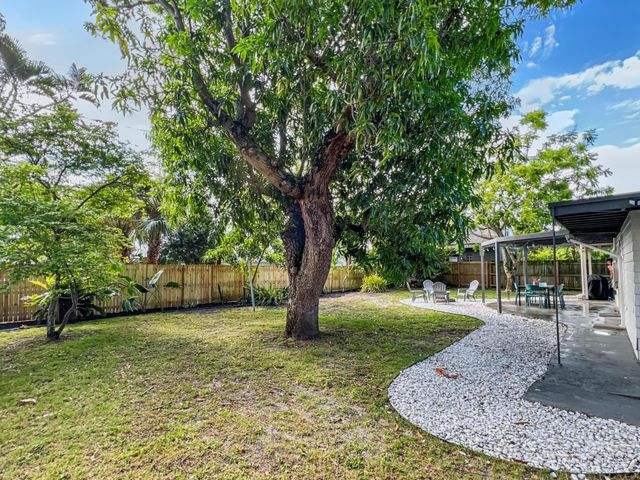 1114 N M Street, Lake Worth Beach, FL 33460