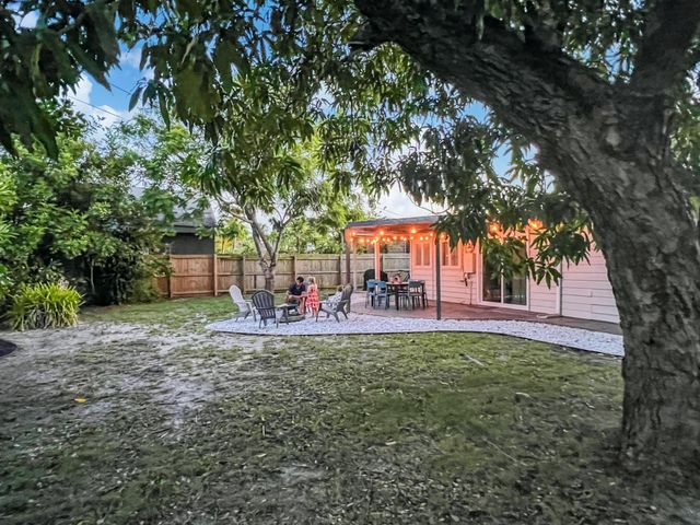1114 N M Street, Lake Worth Beach, FL 33460
