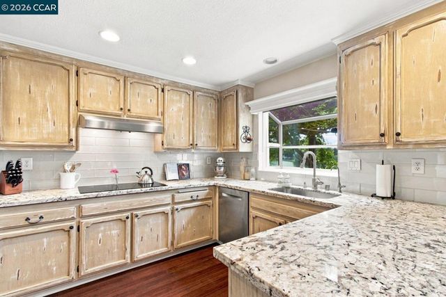 1280 Saint Andrews Dr, Discovery Bay, CA 94505