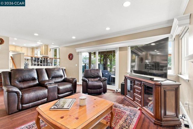 1280 Saint Andrews Dr, Discovery Bay, CA 94505