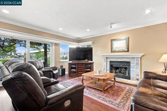 1280 Saint Andrews Dr, Discovery Bay, CA 94505