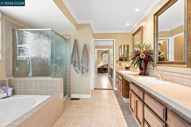 1280 Saint Andrews Dr, Discovery Bay, CA 94505