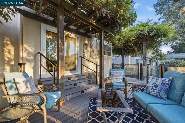 1280 Saint Andrews Dr, Discovery Bay, CA 94505