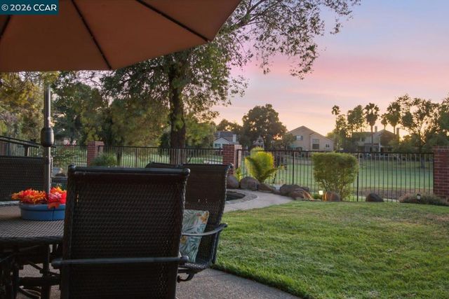 1280 Saint Andrews Dr, Discovery Bay, CA 94505