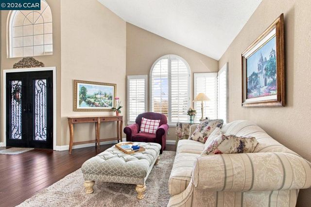 1280 Saint Andrews Dr, Discovery Bay, CA 94505