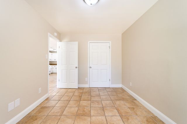 211 Oak St Apt 7, Clarksville, TN 37042