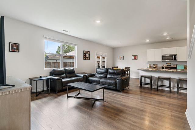 125 Stammer Farms Blvd, Chapel Hill, TN 37034