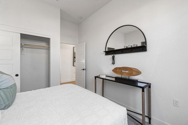 2291 N Argyle Avenue, Clovis, CA 93619