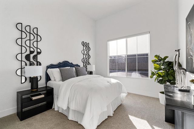 2291 N Argyle Avenue, Clovis, CA 93619