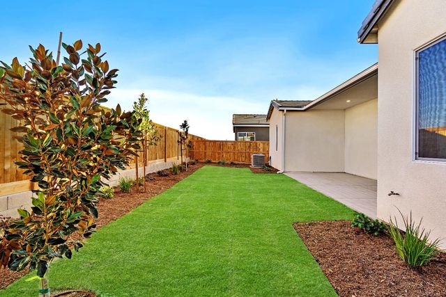 2291 N Argyle Avenue, Clovis, CA 93619