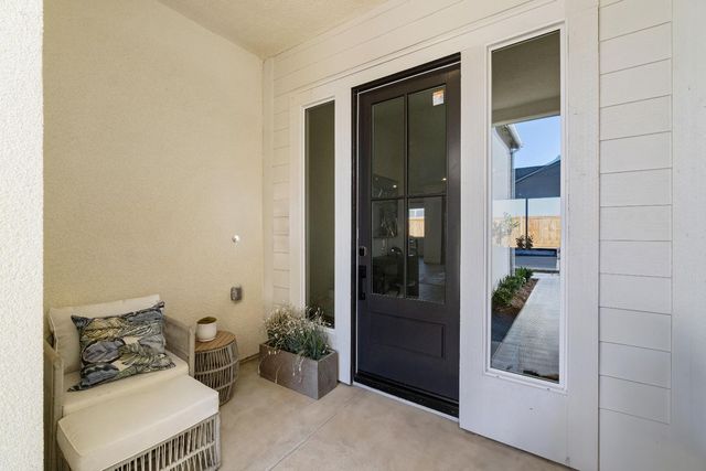 2291 N Argyle Avenue, Clovis, CA 93619