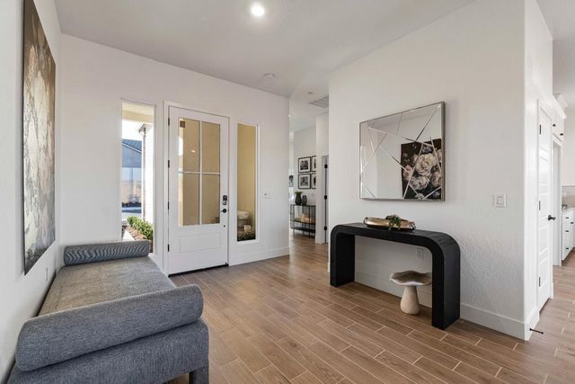 2291 N Argyle Avenue, Clovis, CA 93619