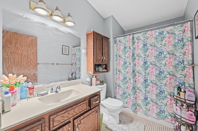 5570 Fillmore Street NE, Fridley, MN 55432