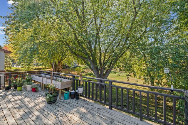5570 Fillmore Street NE, Fridley, MN 55432