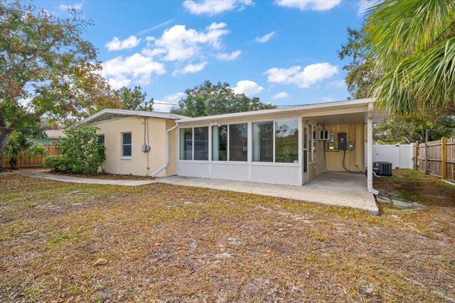 1225 RIDGE AVENUE, Clearwater, FL 33755